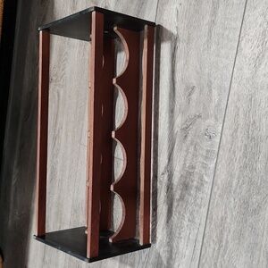 Countertop wine rack - 4 bottles